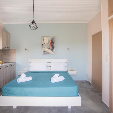 Eros Appartments Kalamítsi Exteriör bild