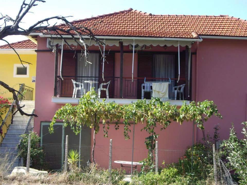 Eros Appartments Kalamítsi Exteriör bild